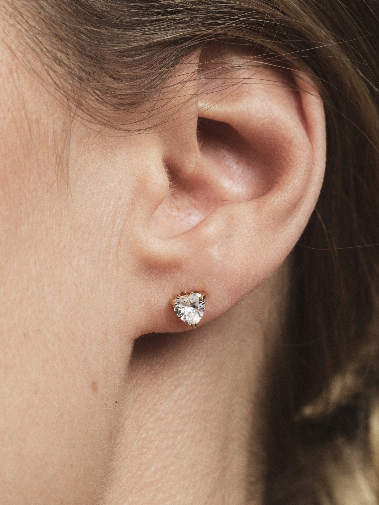 FREE Bonne White Studs