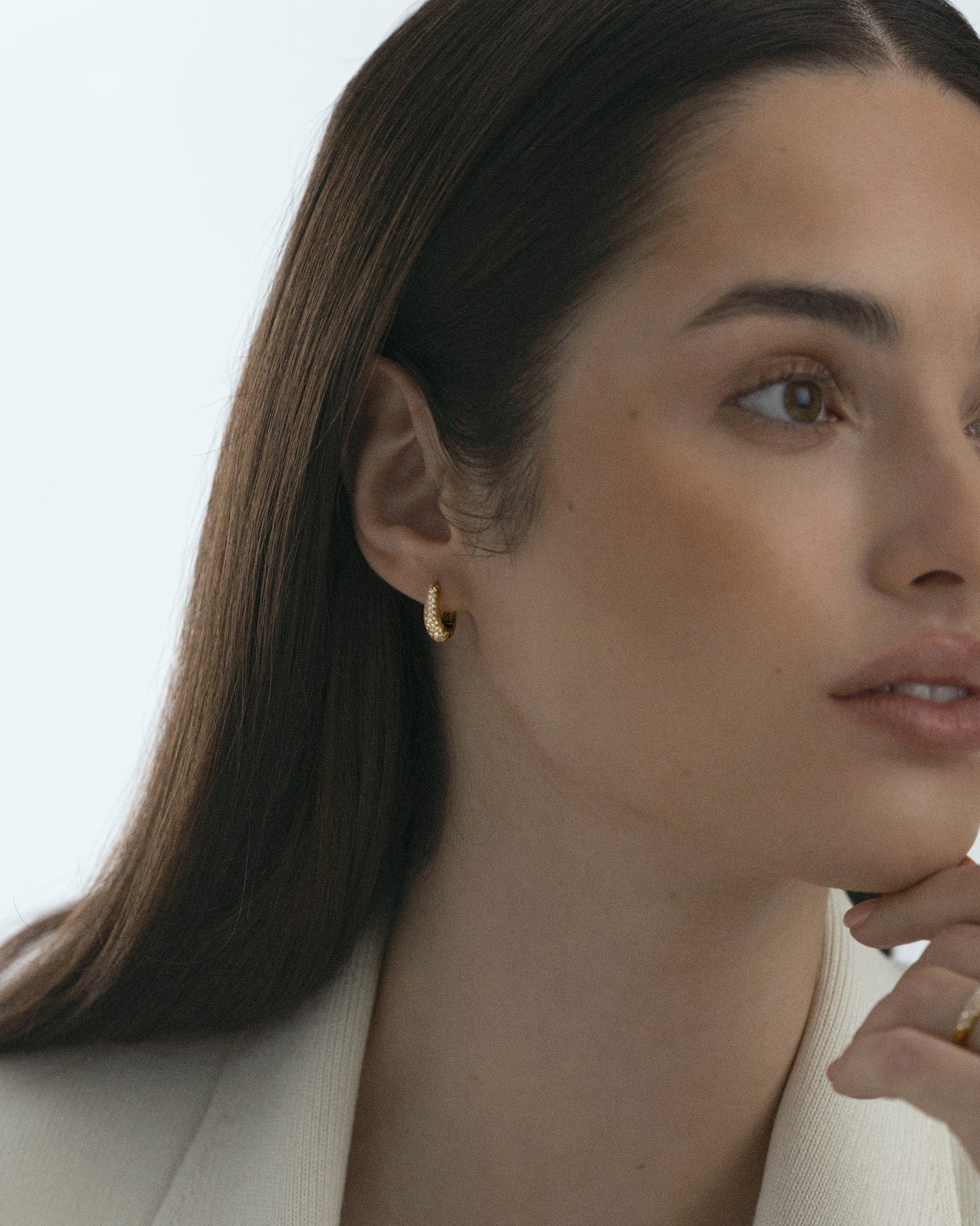 Pavé precious small  hoops