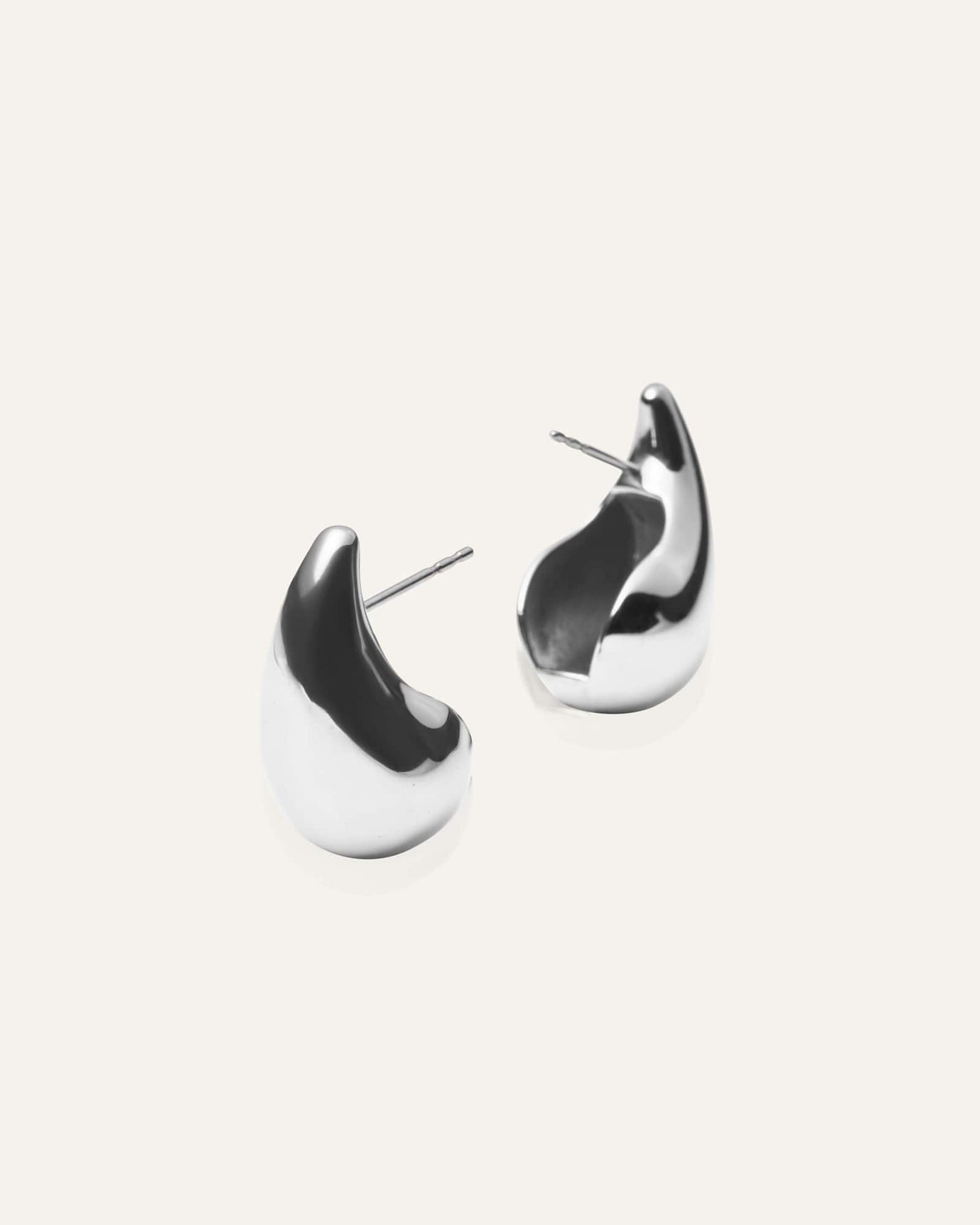 Plain daring small silver earring