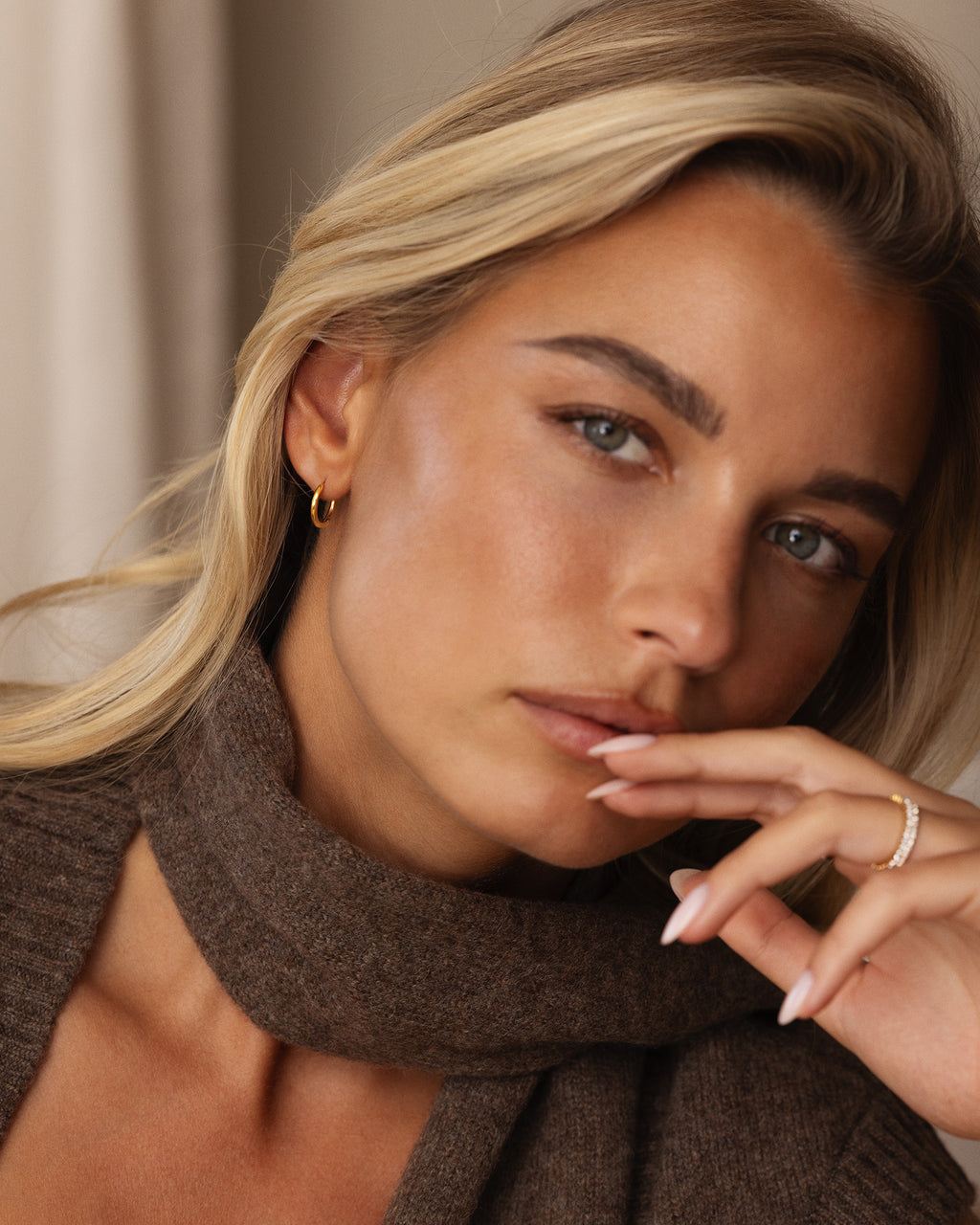 Slim Small Hoops