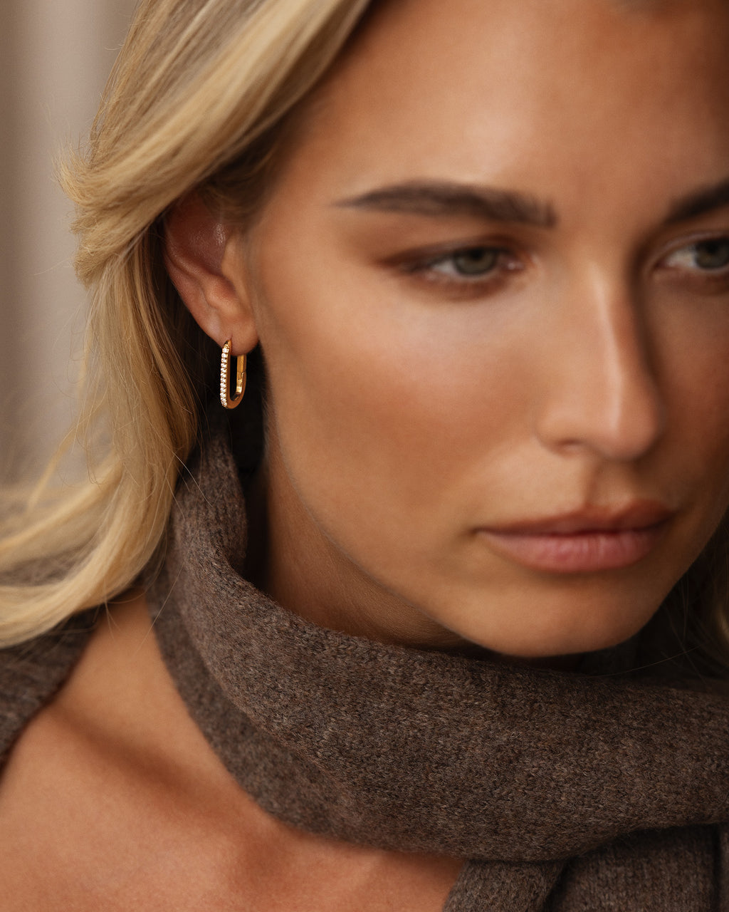 Sparkle Medium U-Hoops