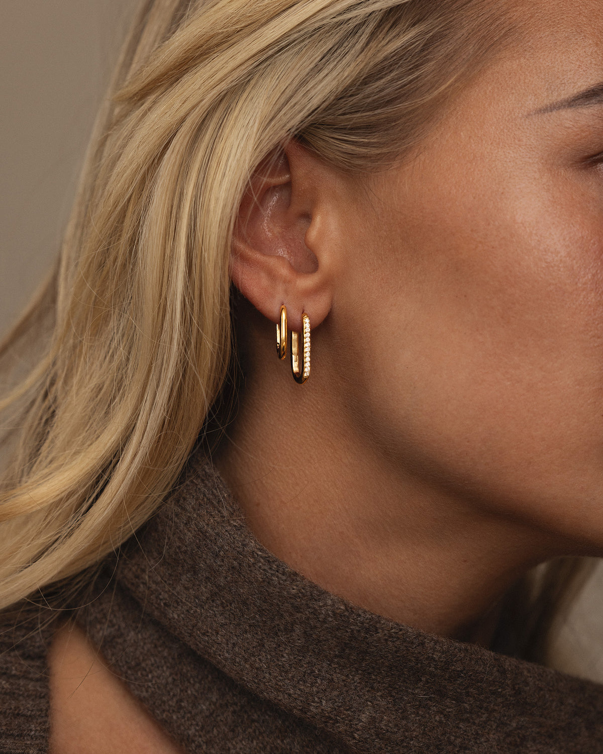 Sparkle Medium U-Hoops