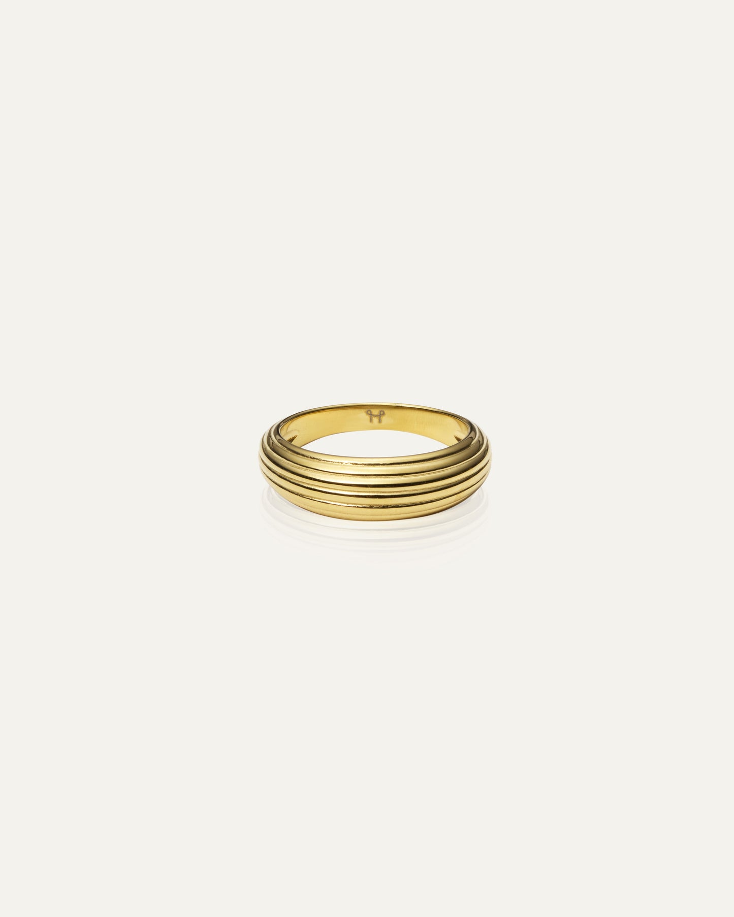 Edge Ribbed Gold Ring