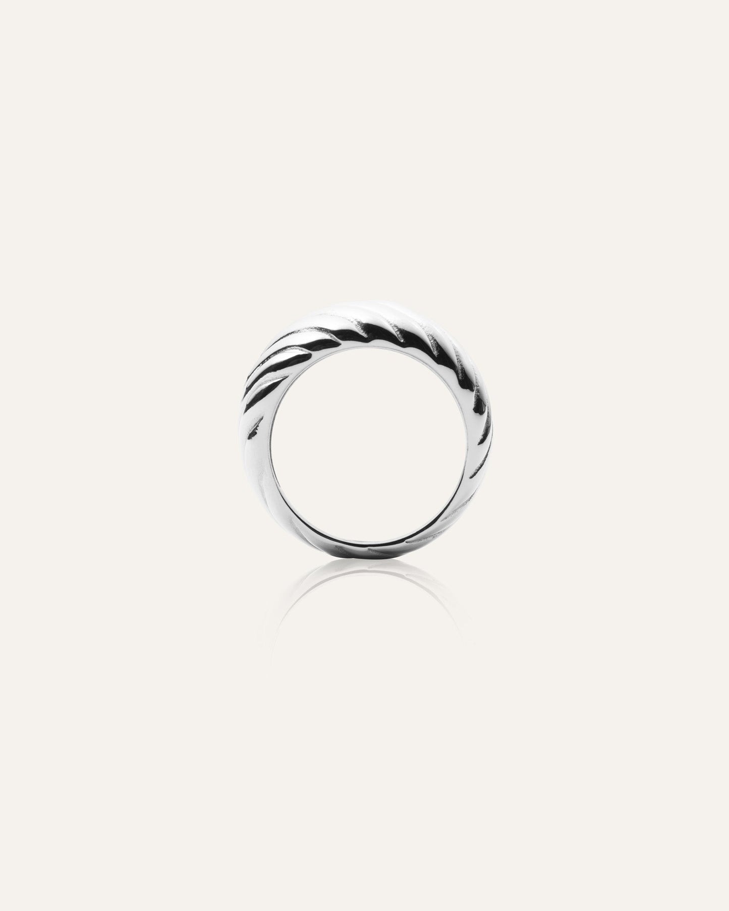 Curved Ribbed Ring